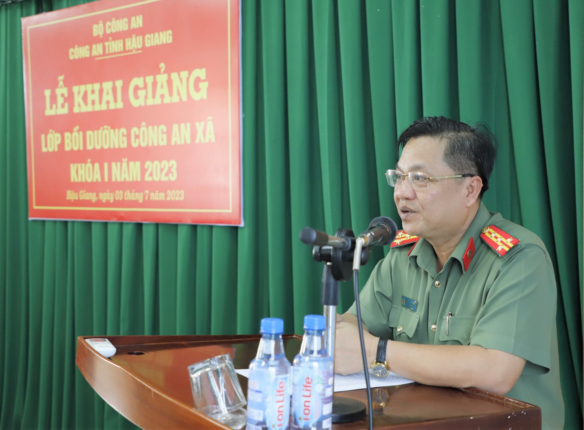 Hậu Giang Tăng cường kiến thức, kỹ năng công tác cho đội ngũ Công an xã