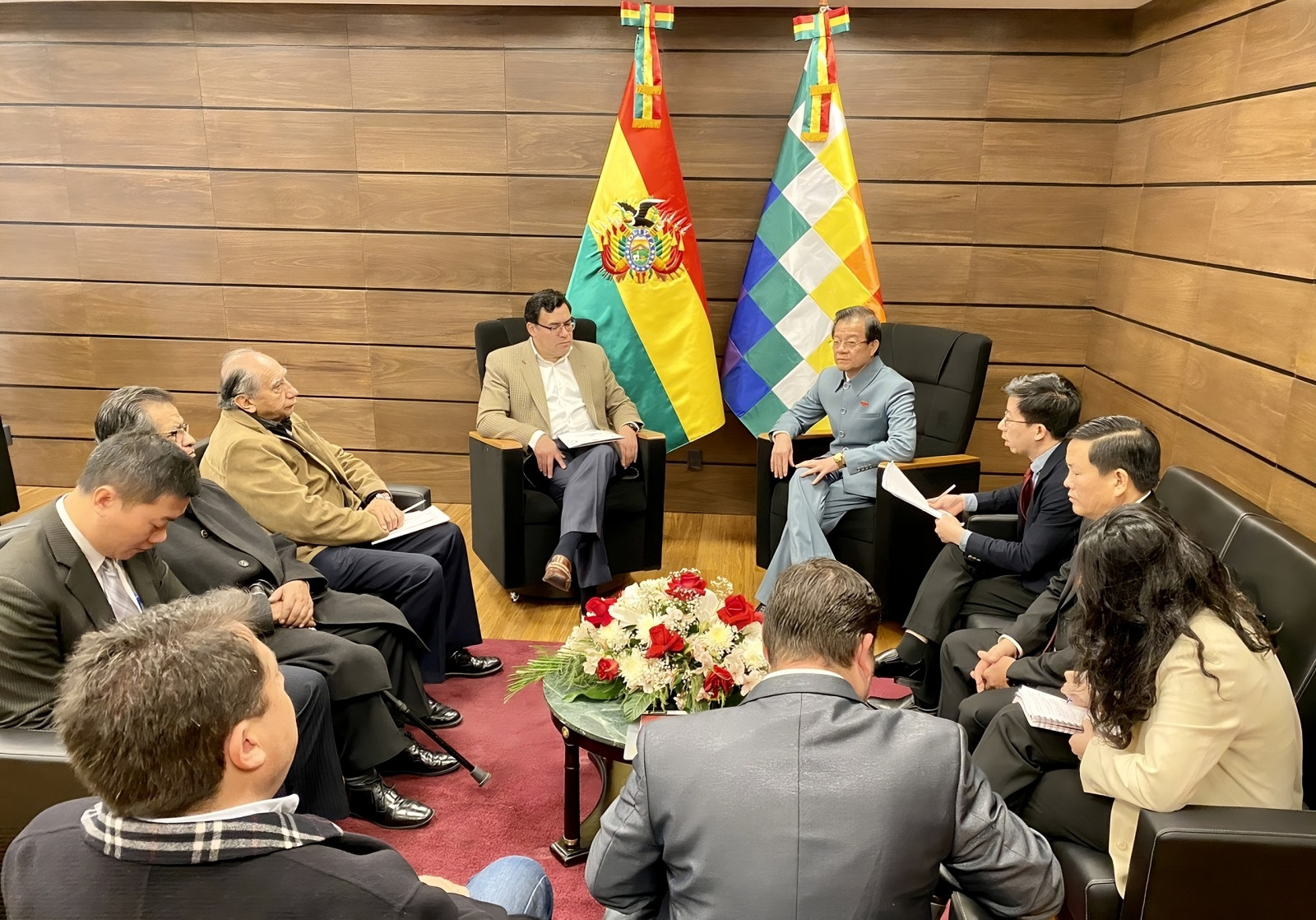 Đoàn đại biểu Đảng Cộng sản Việt Nam thăm, làm việc tại Bolivia