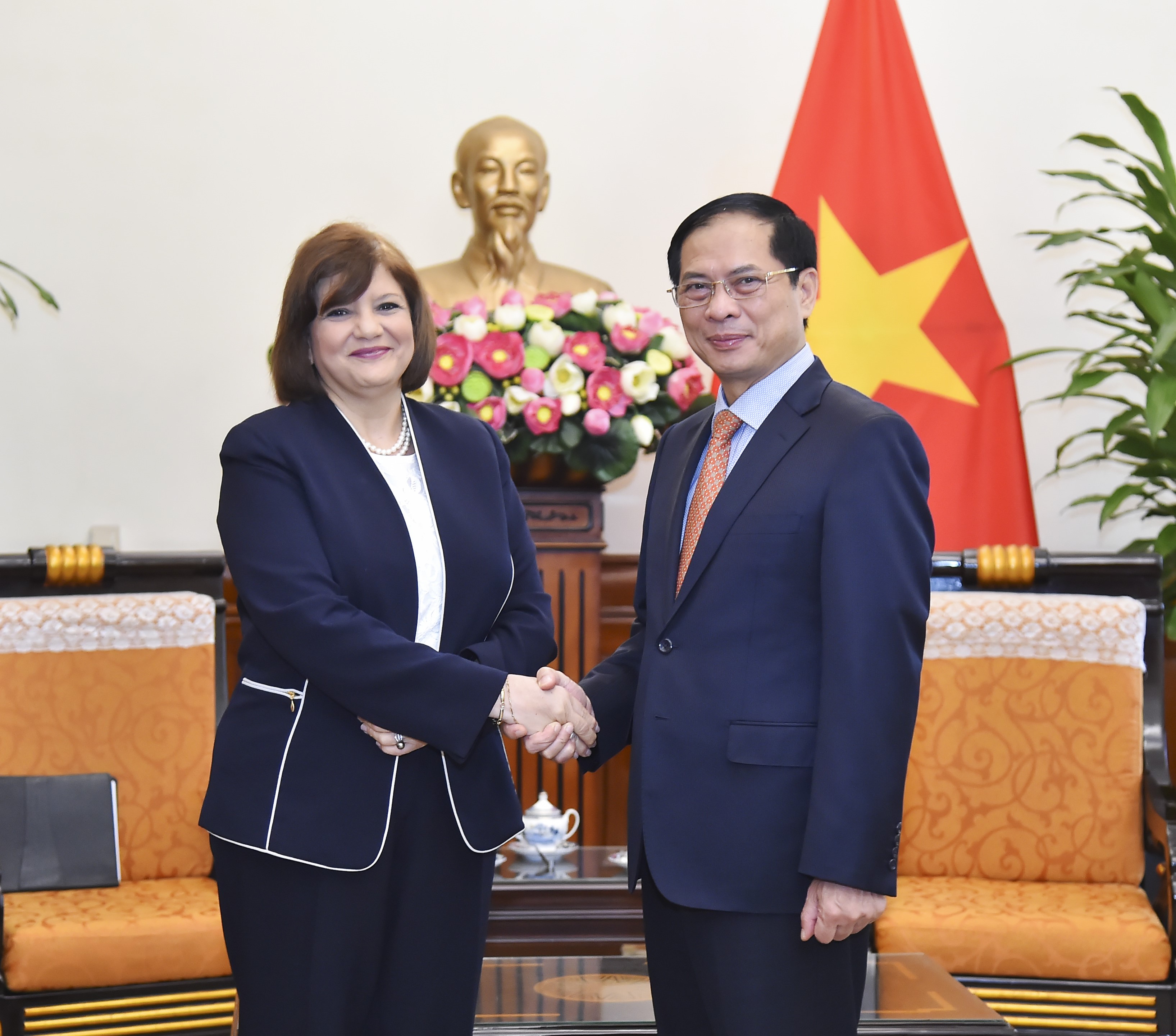 Coi trọng quan hệ hợp tác hữu nghị truyền thống với Ai Cập