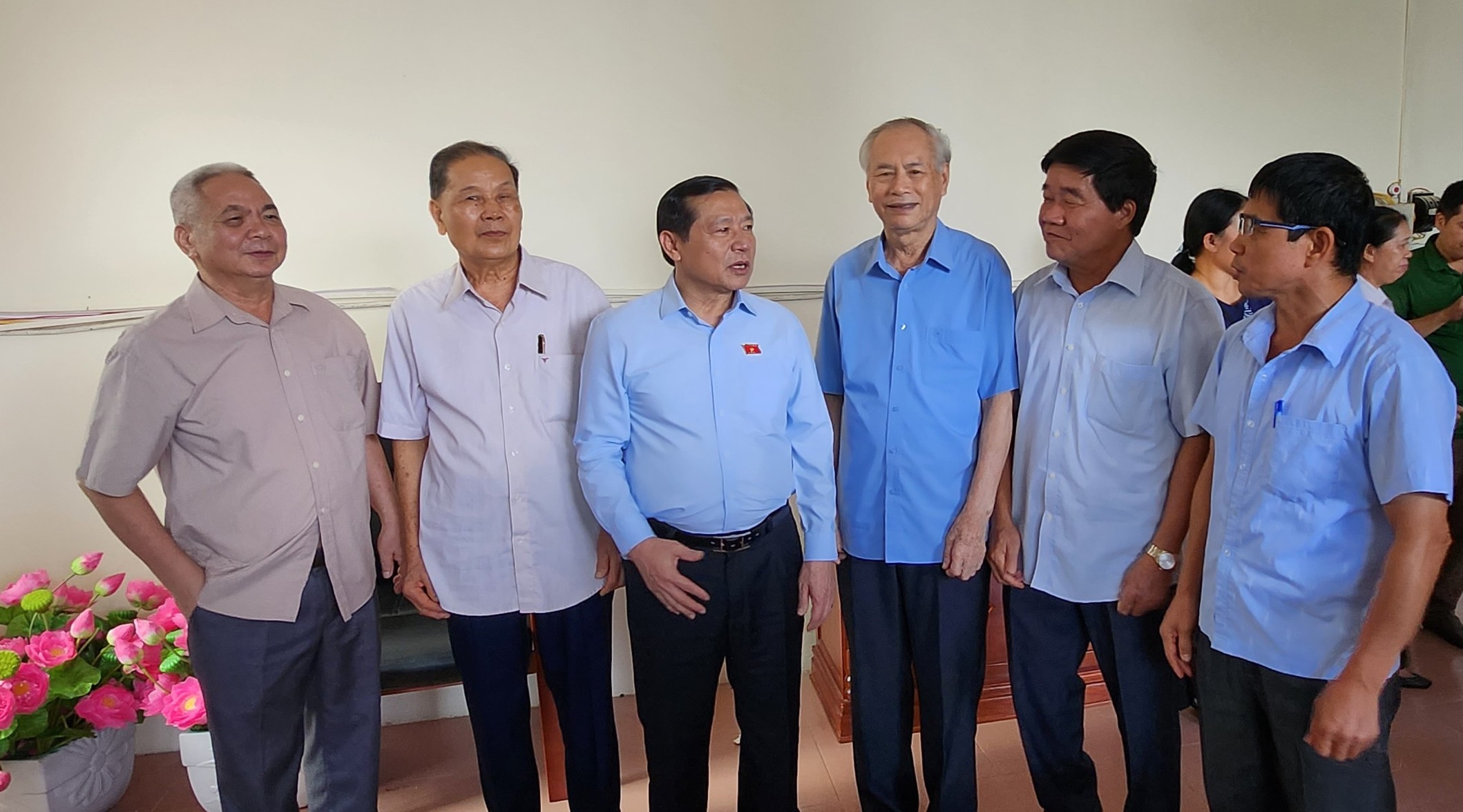 Cử tri tỉnh Cao Bằng kiến nghị nhiều vấn đề phát sinh trong thực tiễn