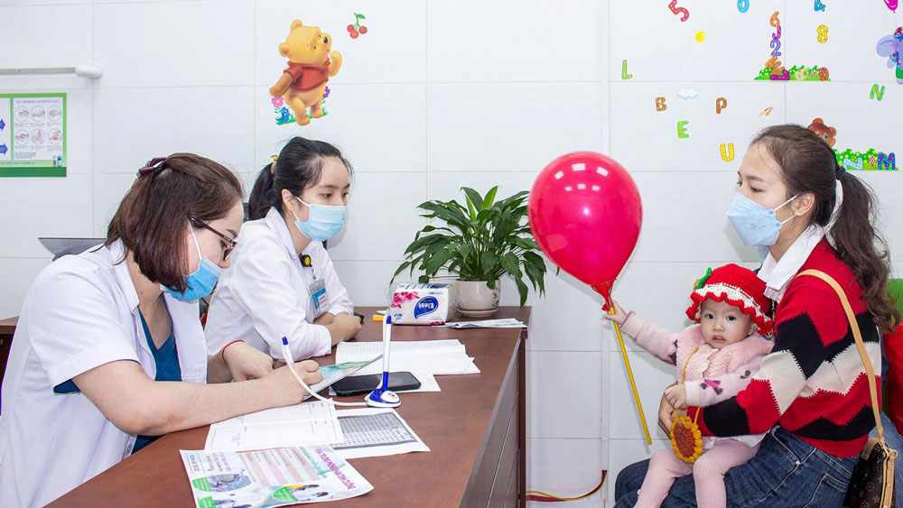 Ban hành hướng dẫn khám sức khỏe định kỳ cho trẻ dưới 24 tháng tuổi