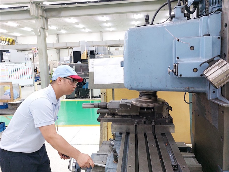 Dành trọn đam mê với nghề phay vạn năng
