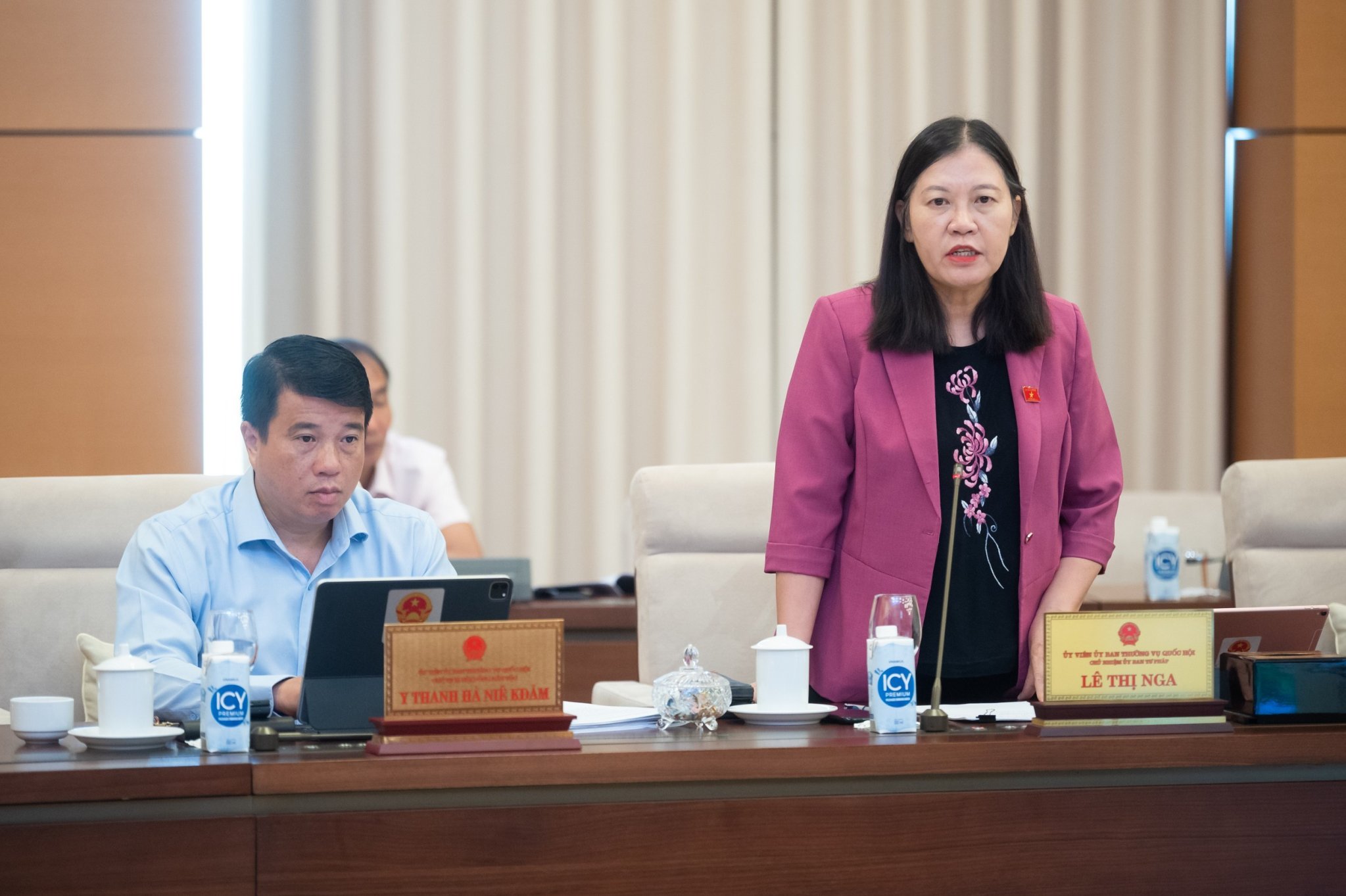 Có thực sự thiếu trầm trọng trường THPT công lập hay không