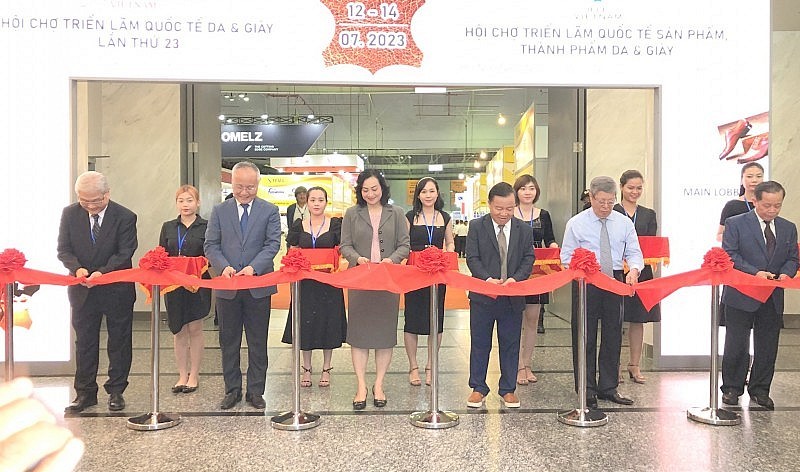 Triển lãm quốc tế Da  Giày quy tụ nhiều doanh nghiệp đầu ngành