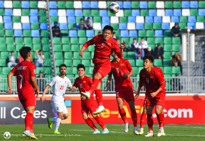Thành lập hai đội tuyển U23 Việt Nam thực hiện các nhiệm vụ riêng biệt