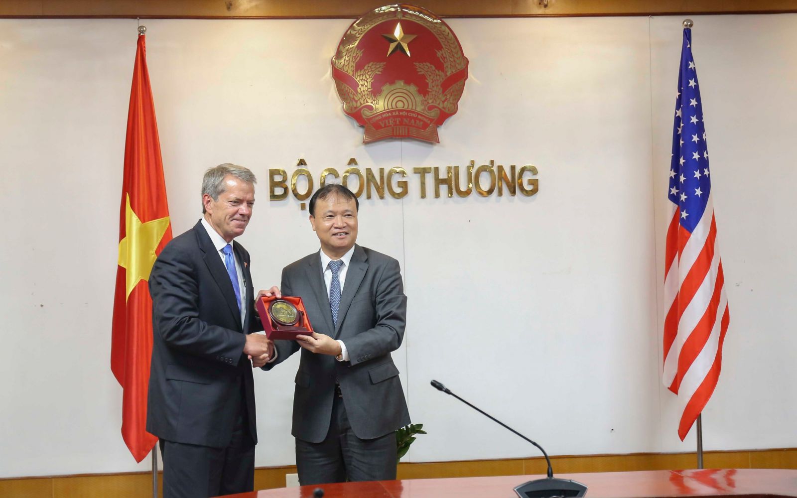 Thúc đẩy hợp tác thương mại và đầu tư với bang Nebraska, Hoa Kỳ