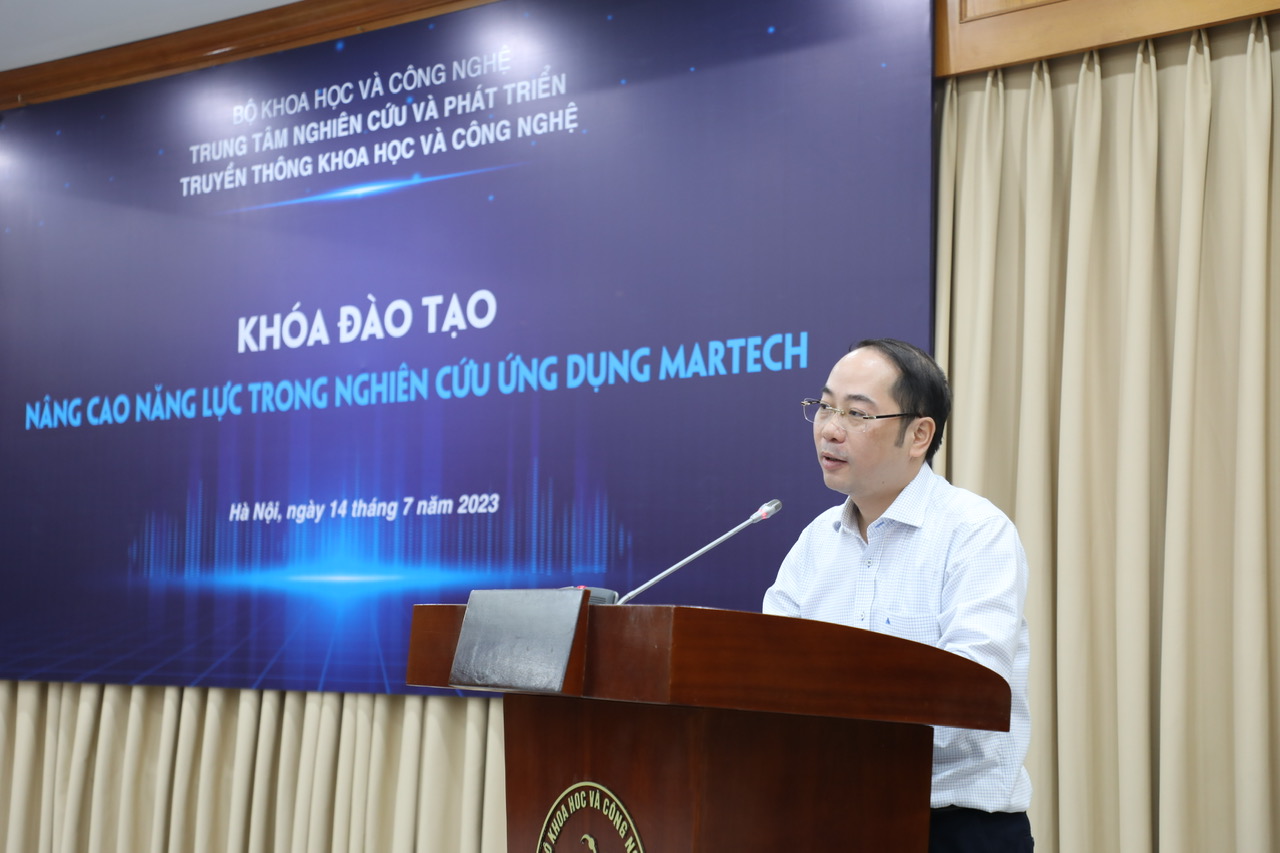 Nâng cao năng lực nghiên cứu, ứng dụng Martech cho doanh nghiệp khởi nghiệp