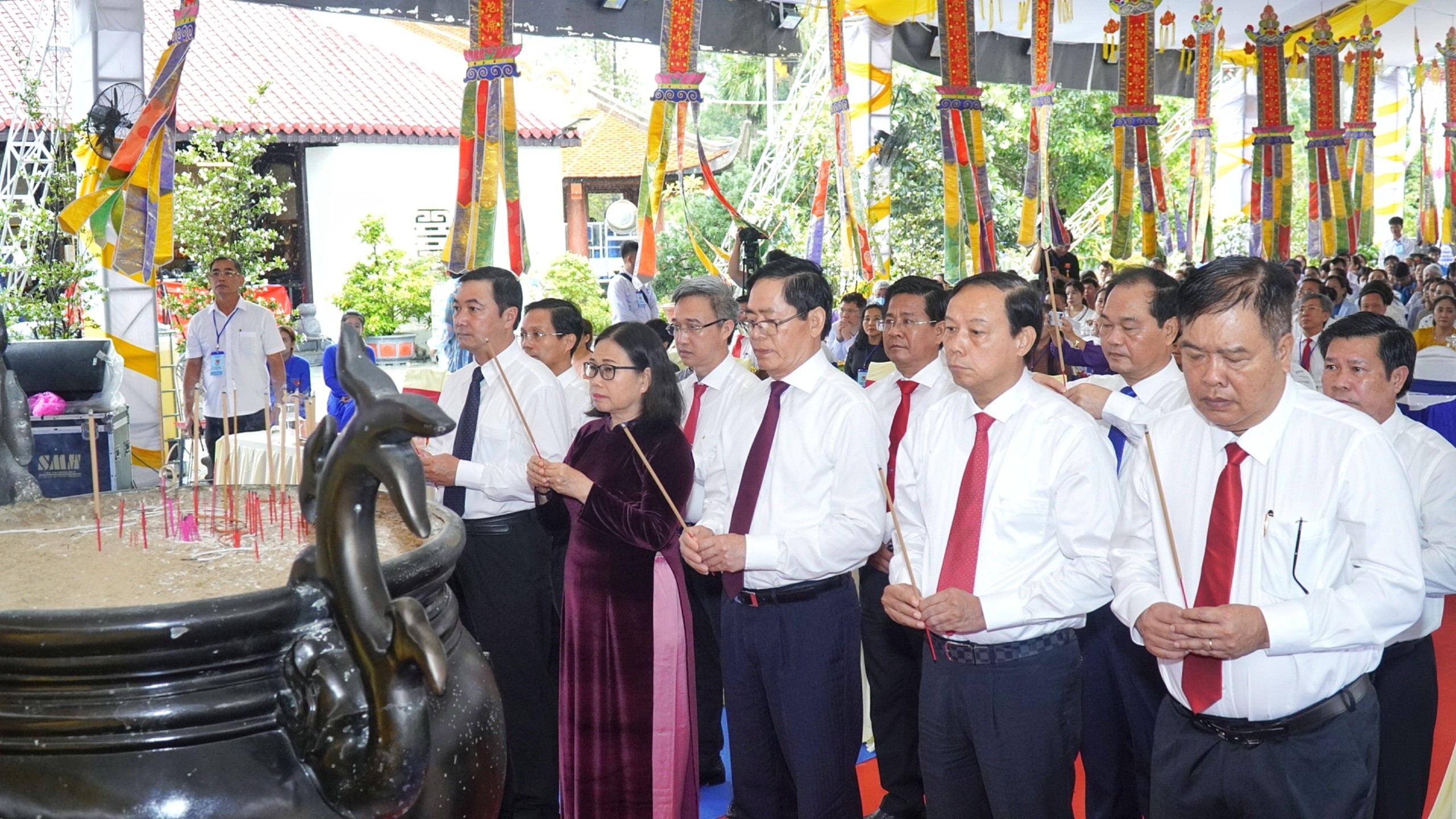 Lễ truy niệm các anh hùng liệt sĩ, chiến sĩ cách mạng và đồng bào yêu nước đã hy sinh tại Côn Đảo