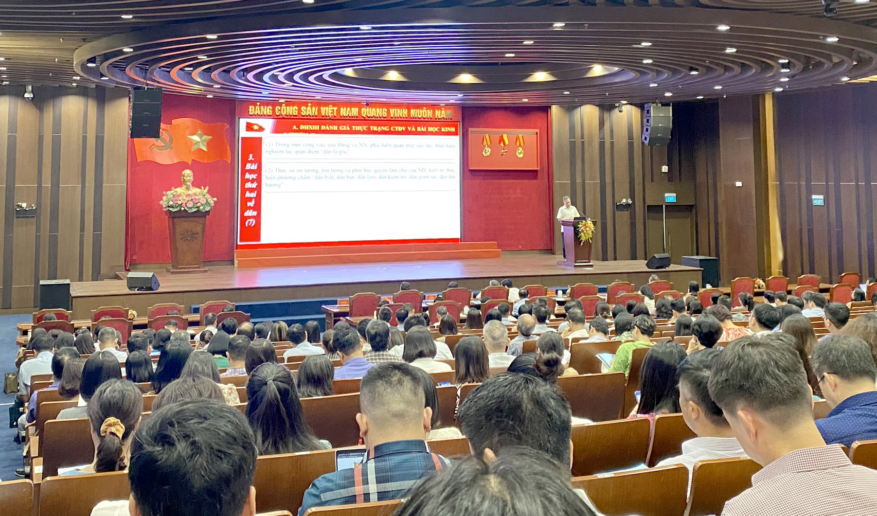 Bồi dưỡng nghiệp vụ công tác dân vận cho cán bộ Khối các cơ quan Trung ương