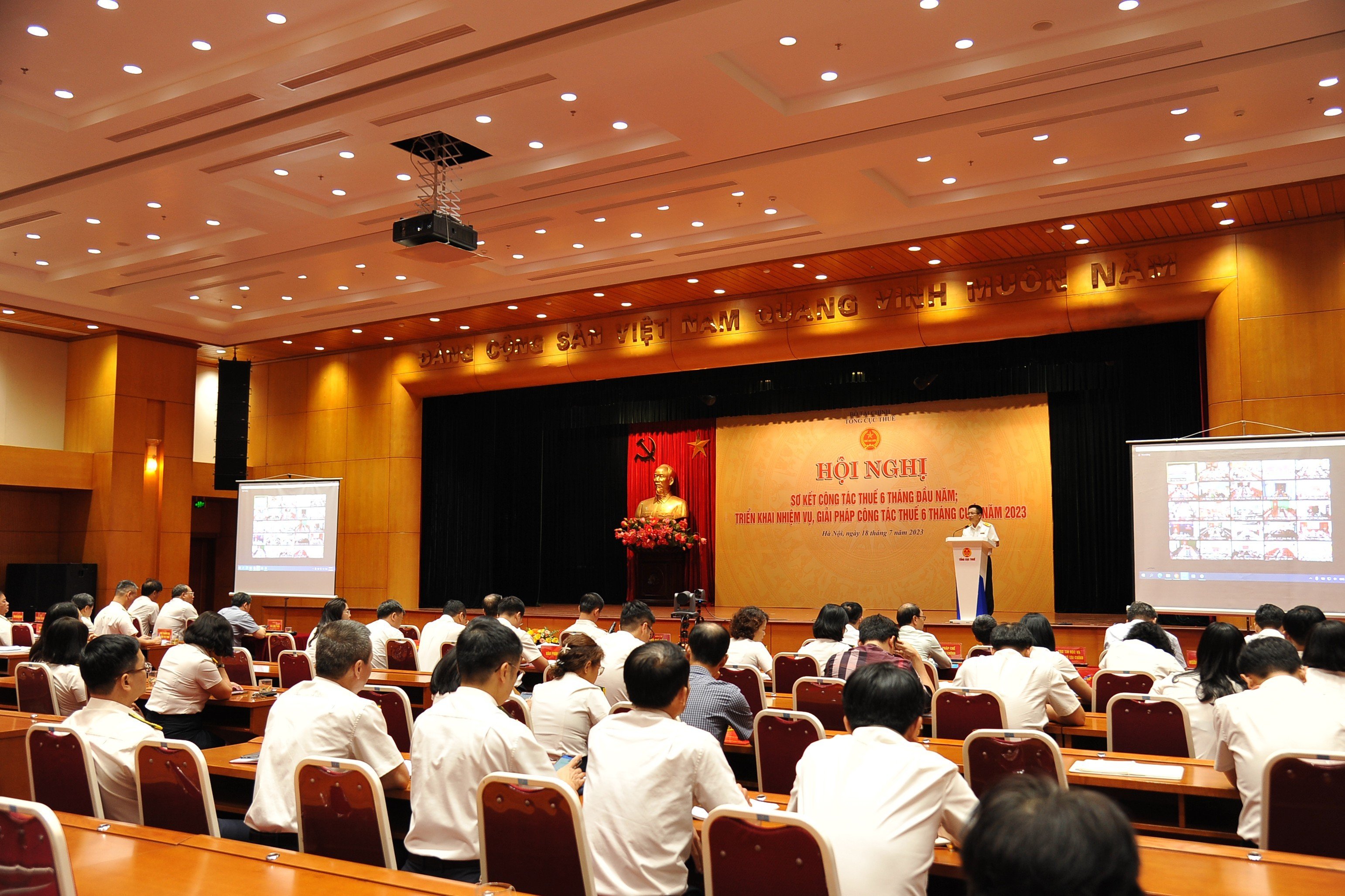 Ngành Thuế Đồng bộ các giải pháp đảm bảo hoàn thành nhiệm vụ thu ngân sách