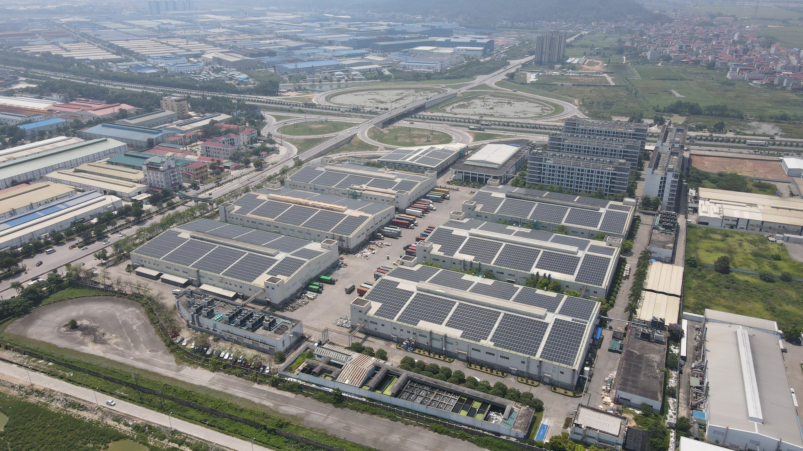 Doanh nghiệp FDI tại Việt Nam thúc đẩy “Xanh hóa” năng lượng trong phát triển sản xuất