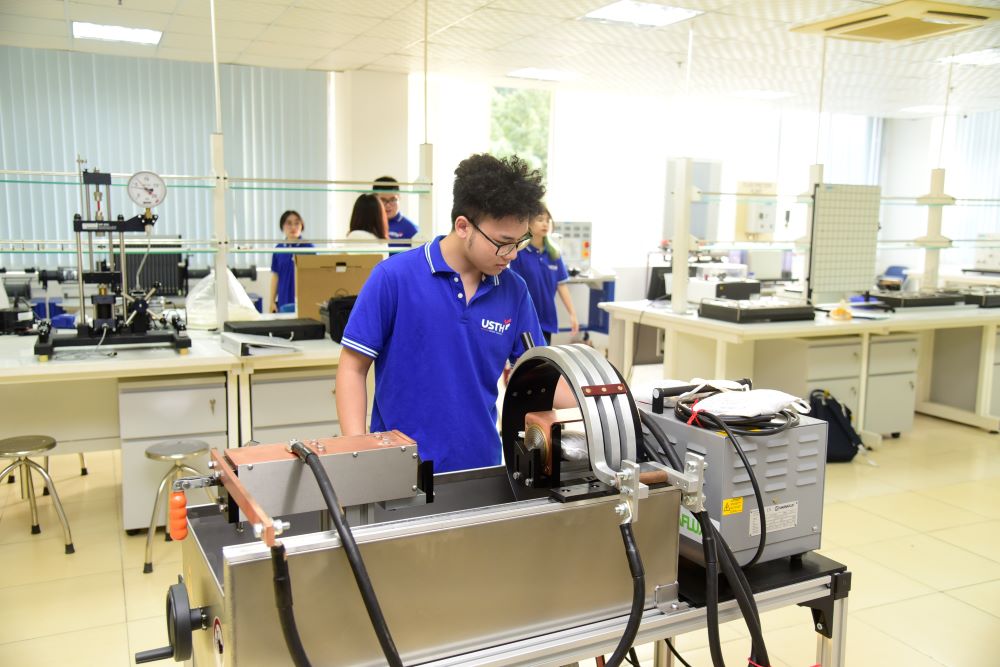 USTH công bố điểm sàn xét tuyển đại học năm 2023