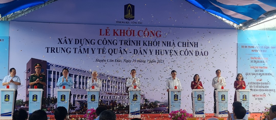 Chủ tịch nước dự lễ khởi công và khánh thành hai công trình ở Côn Đảo