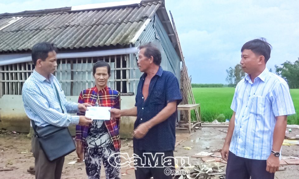 Mưa lớn kèm theo dông, lốc gây thiệt hại tại nhiều địa phương