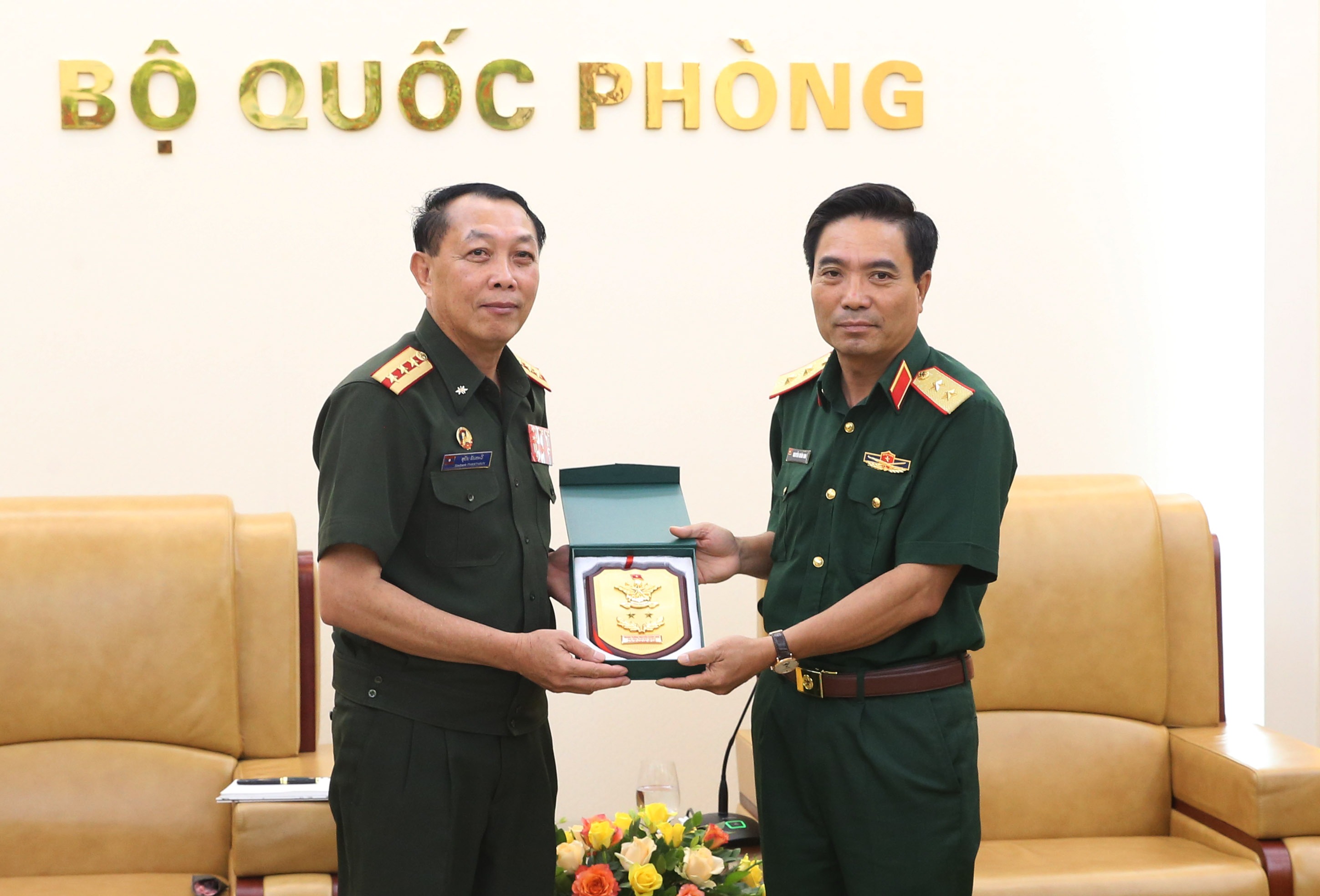 Bộ Quốc phòng Việt Nam - Lào chú trọng triển khai hợp tác thông tin liên lạc