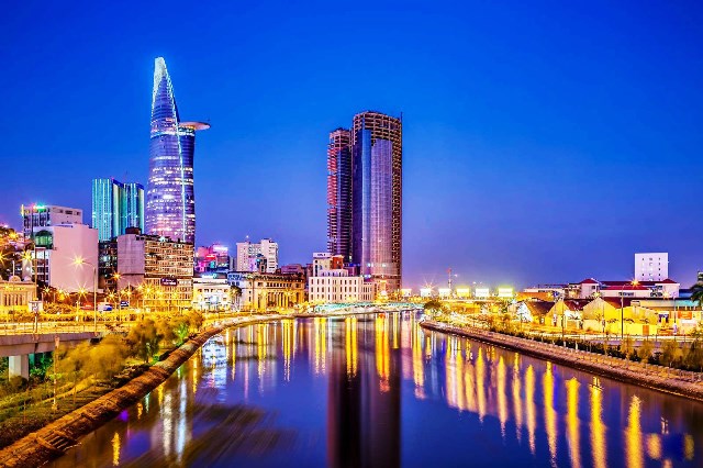 Phát triển TP HCM ngang tầm các đô thị lớn trên thế giới