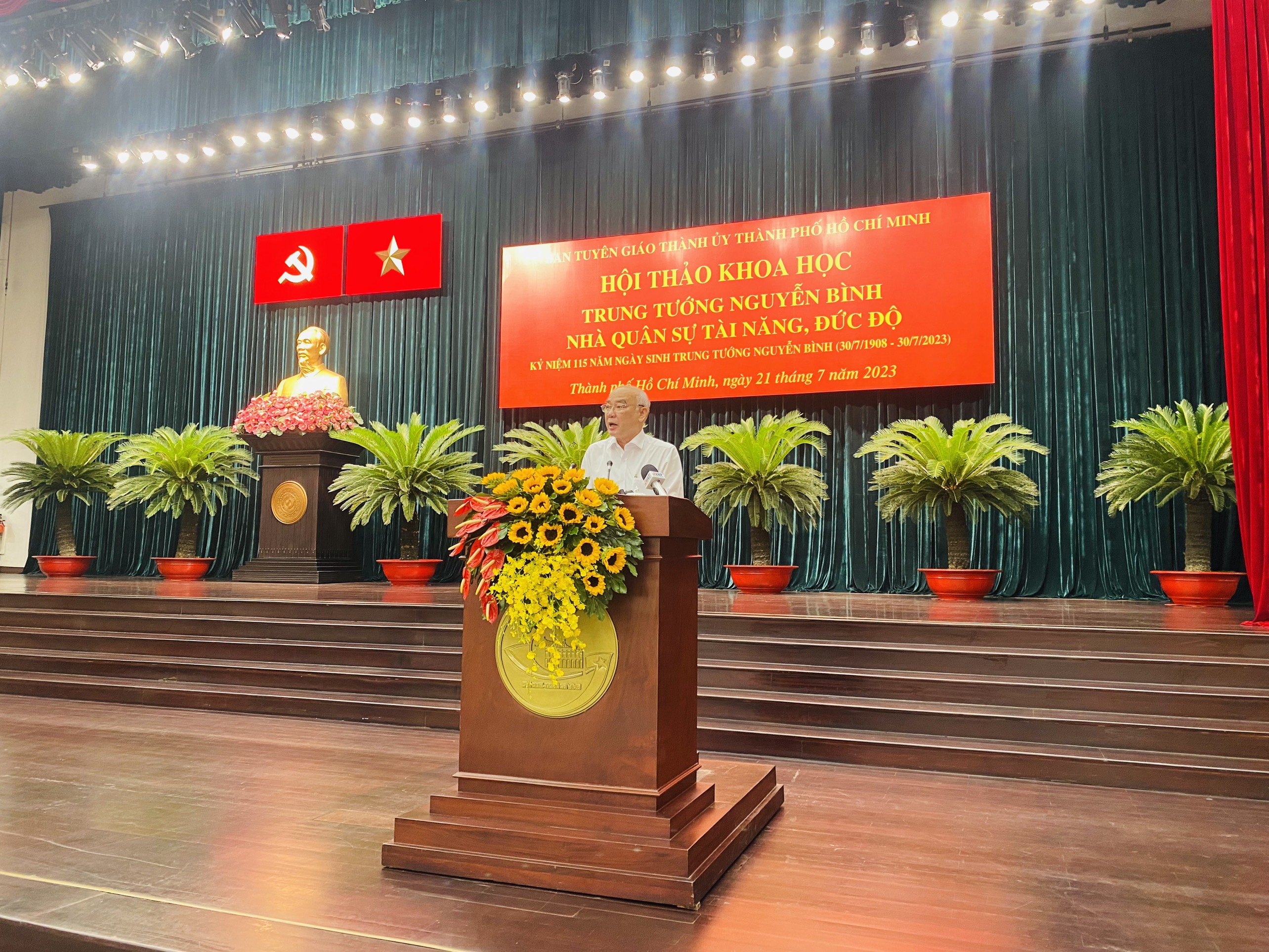 Trung tướng Nguyễn Bình - Nhà quân sự tài năng, đức độ