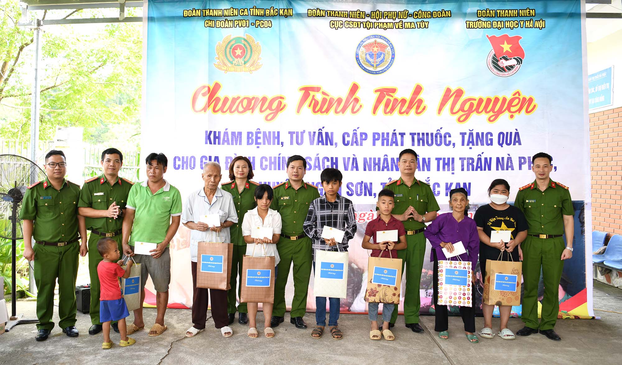 Cục Cảnh sát điều tra tội phạm về ma túy tổ chức hoạt động an sinh xã hội tại Bắc Kạn