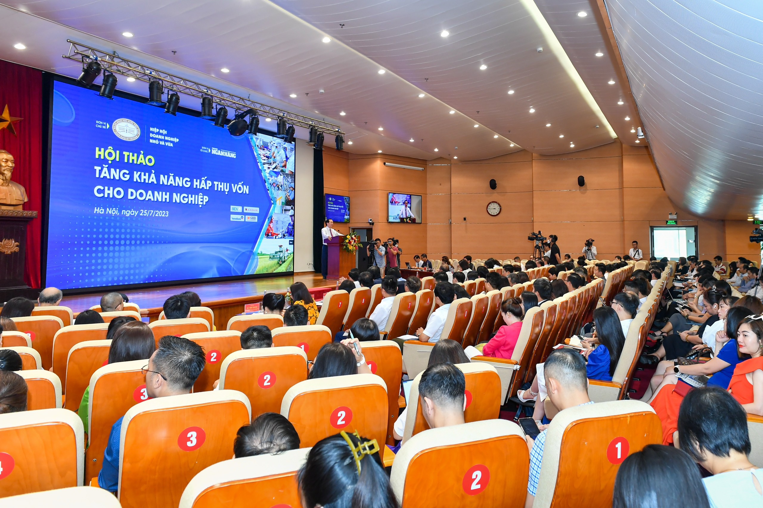 Tăng khả năng hấp thụ vốn cho doanh nghiệp