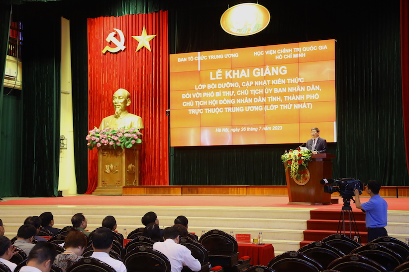 Bồi dưỡng cập nhật kiến thức đối với phó bí thư, chủ tịch UBND, HĐND tỉnh, thành phố