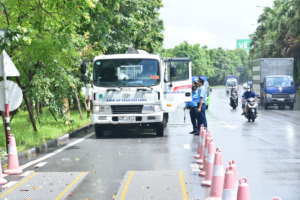 Hưng Yên Triển khai nhiệm vụ bảo đảm trật tự ATGT quý III năm 2023