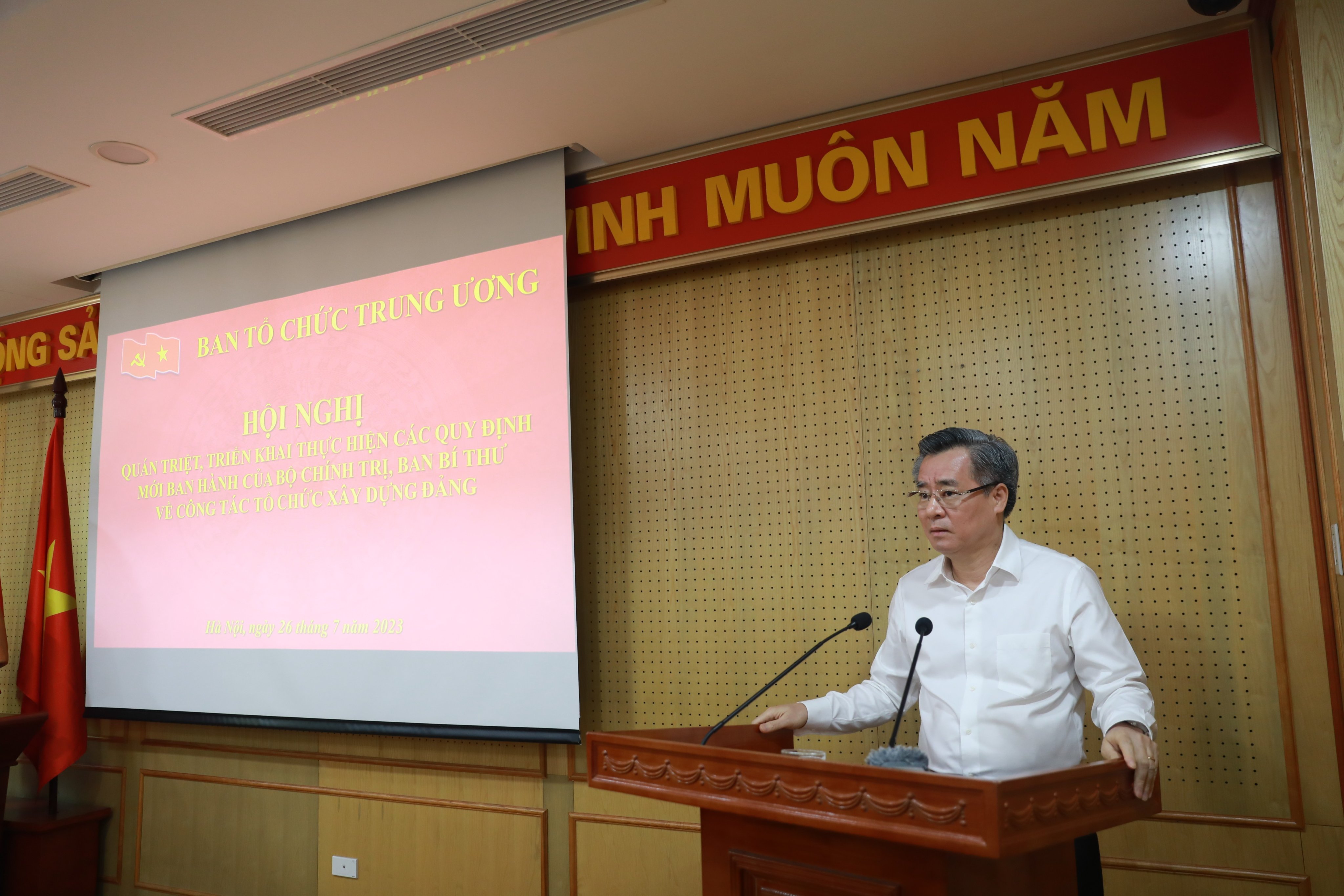 Thí điểm giao quyền cấp trên cơ sở cho đảng ủy cơ sở Chỉ thực hiện ở đảng bộ cần thiết