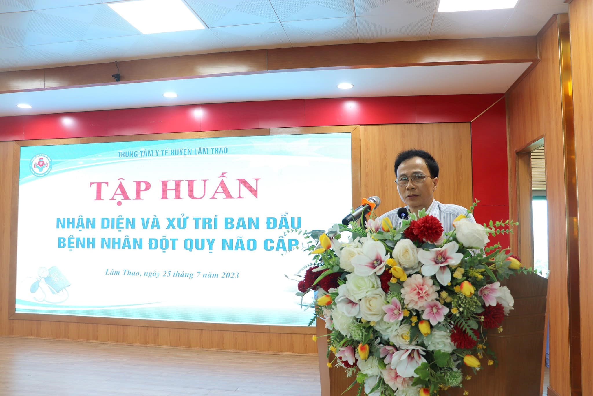 ​Tập huấn chuyên môn Nhận diện và xử trí ban đầu bệnh nhân đột quỵ não cấp