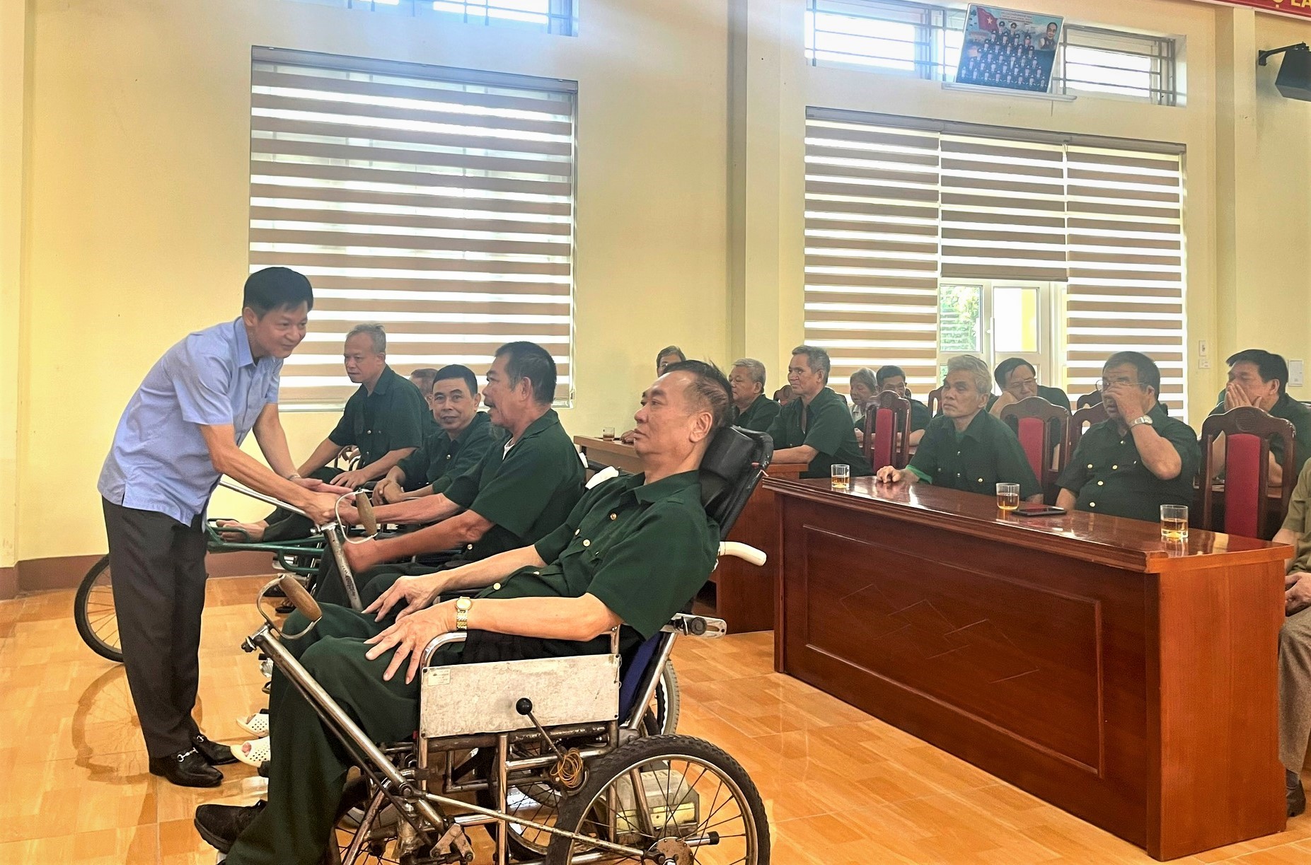 Bệnh viện Đa khoa thị xã Phú Thọ Nhiều hoạt động tri ân kỷ niệm 76 năm Ngày Thương binh – Liệt sỹ