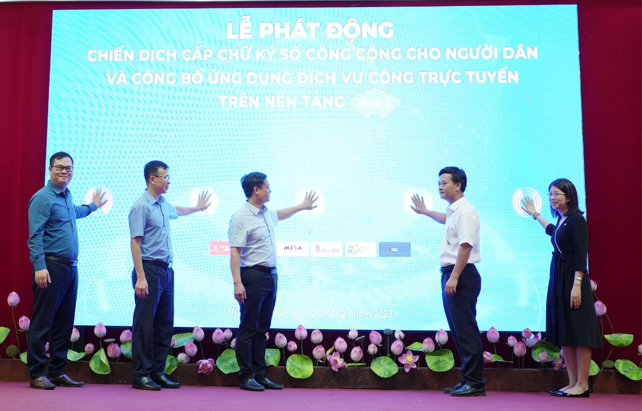 Thừa Thiên Huế phát động chiến dịch cấp chữ ký số công cộng cho người dân