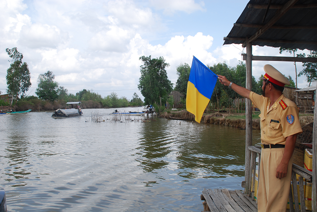 Cà Mau Hạn chế giao thông thủy trên tuyến sông Rạch Rập – Đầm Cùng