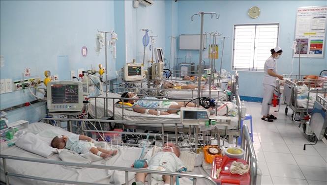 40 trẻ mắc bệnh tay chân miệng do chủng virus nguy hiểm