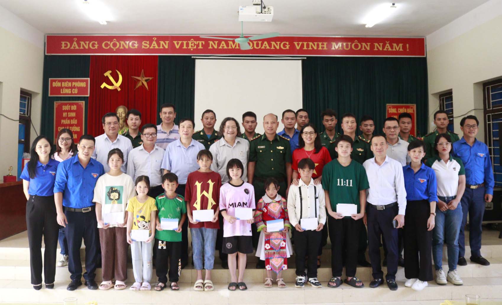 Thiết thực chào mừng kỷ niệm 93 năm Ngày truyền thống ngành Tuyên giáo của Đảng