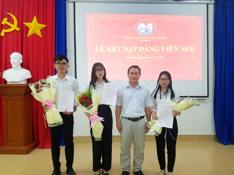Phát triển đảng trong học sinh, sinh viên tại An Giang Cần tháo gỡ nhiều vướng mắc