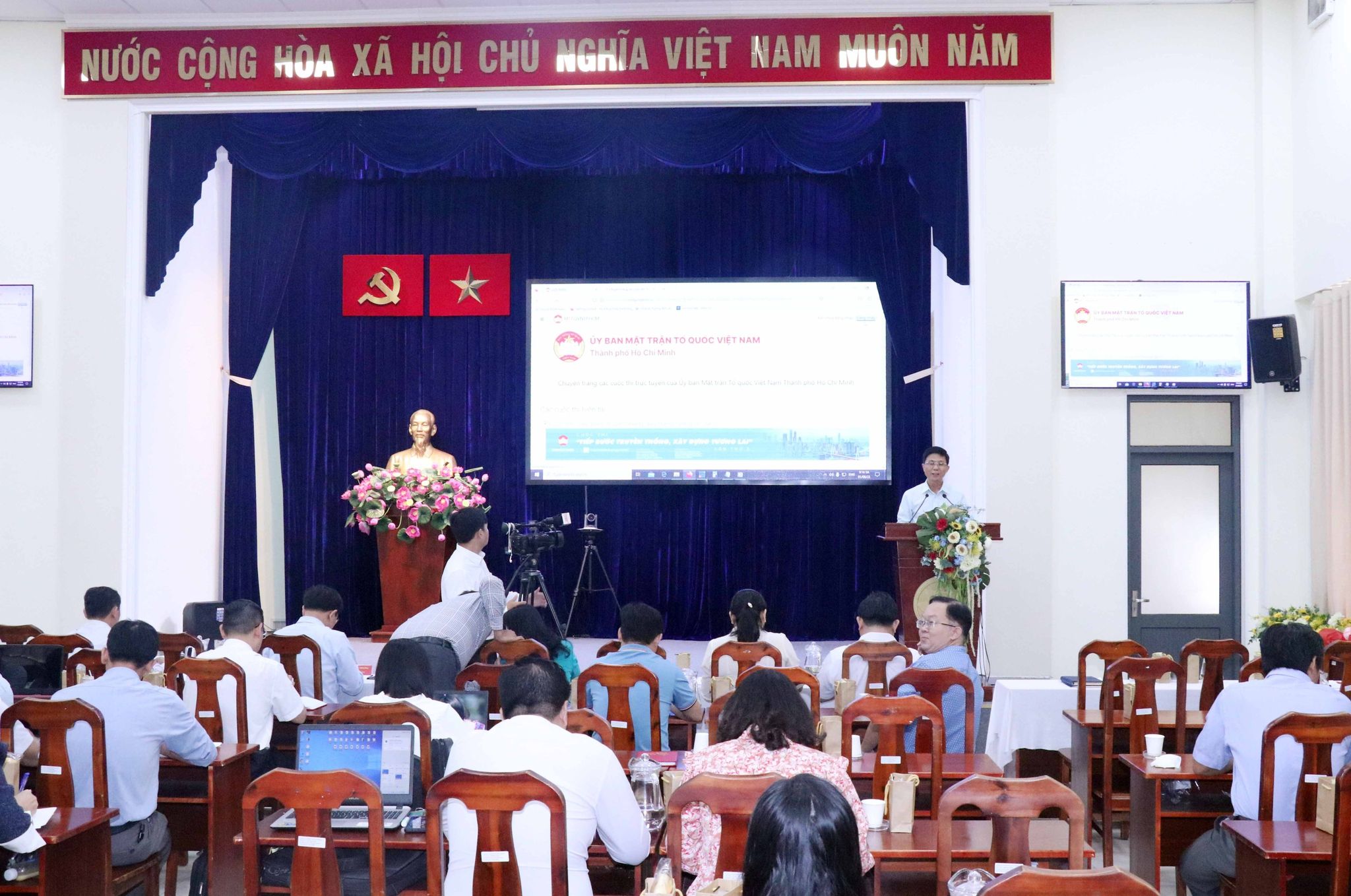 Khởi động cuộc thi “Tiếp bước truyền thống xây dựng tương lai” lần 2