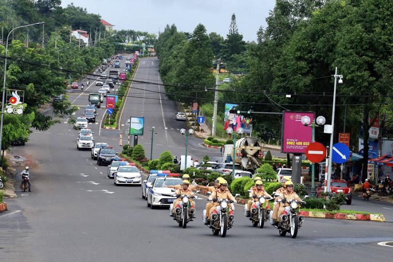 Tổng kiểm tra phương tiện kinh doanh vận tải cả nước