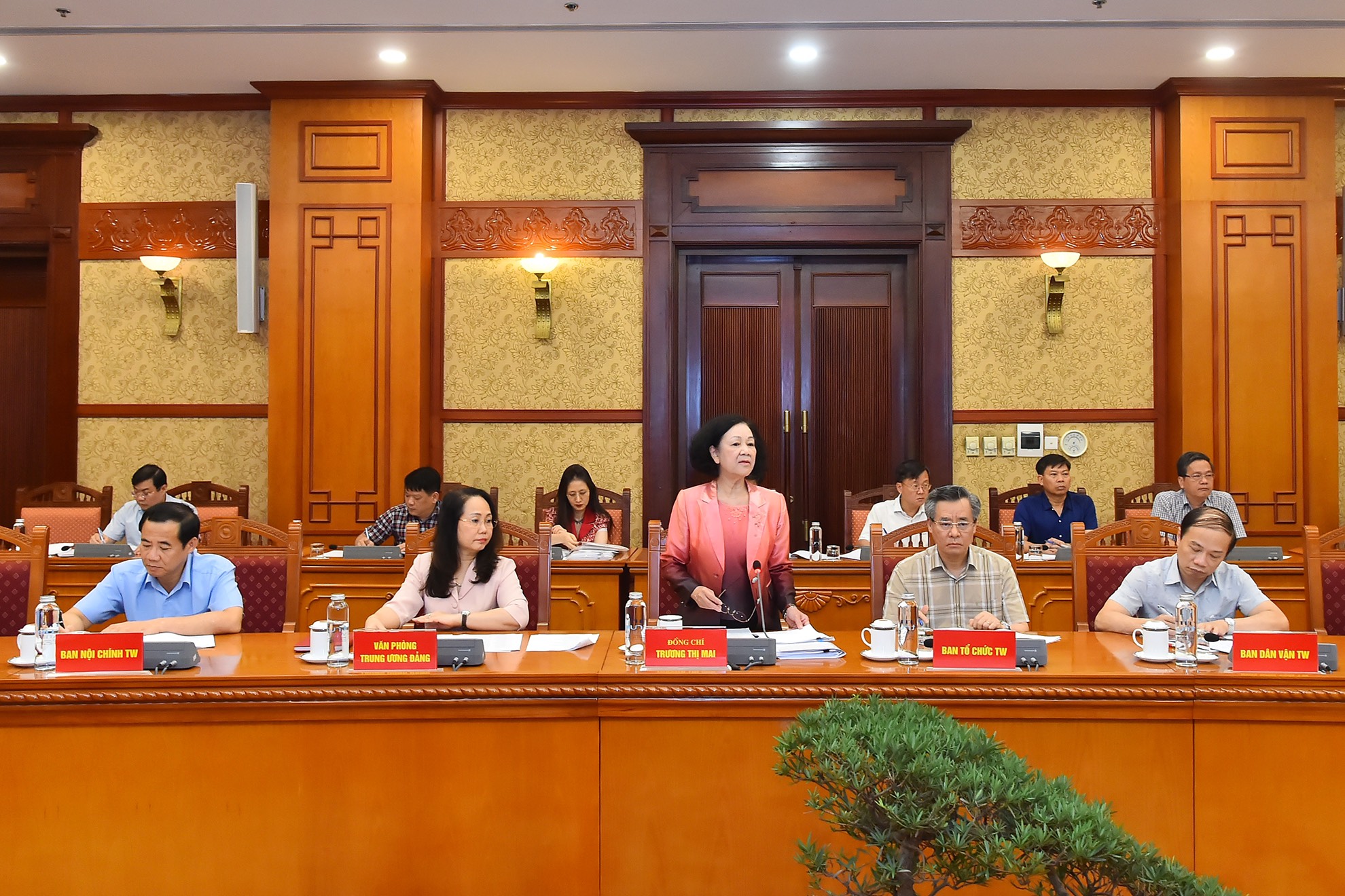 Thường trực Ban Bí thư giao ban với một số hội quần chúng ở Trung ương