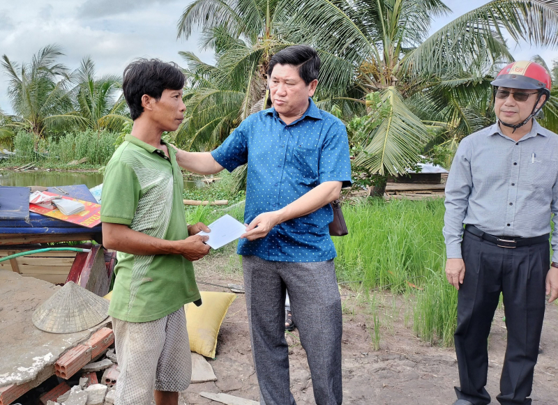 Cà Mau Hỗ trợ người dân bị thiệt hại do thiên tai