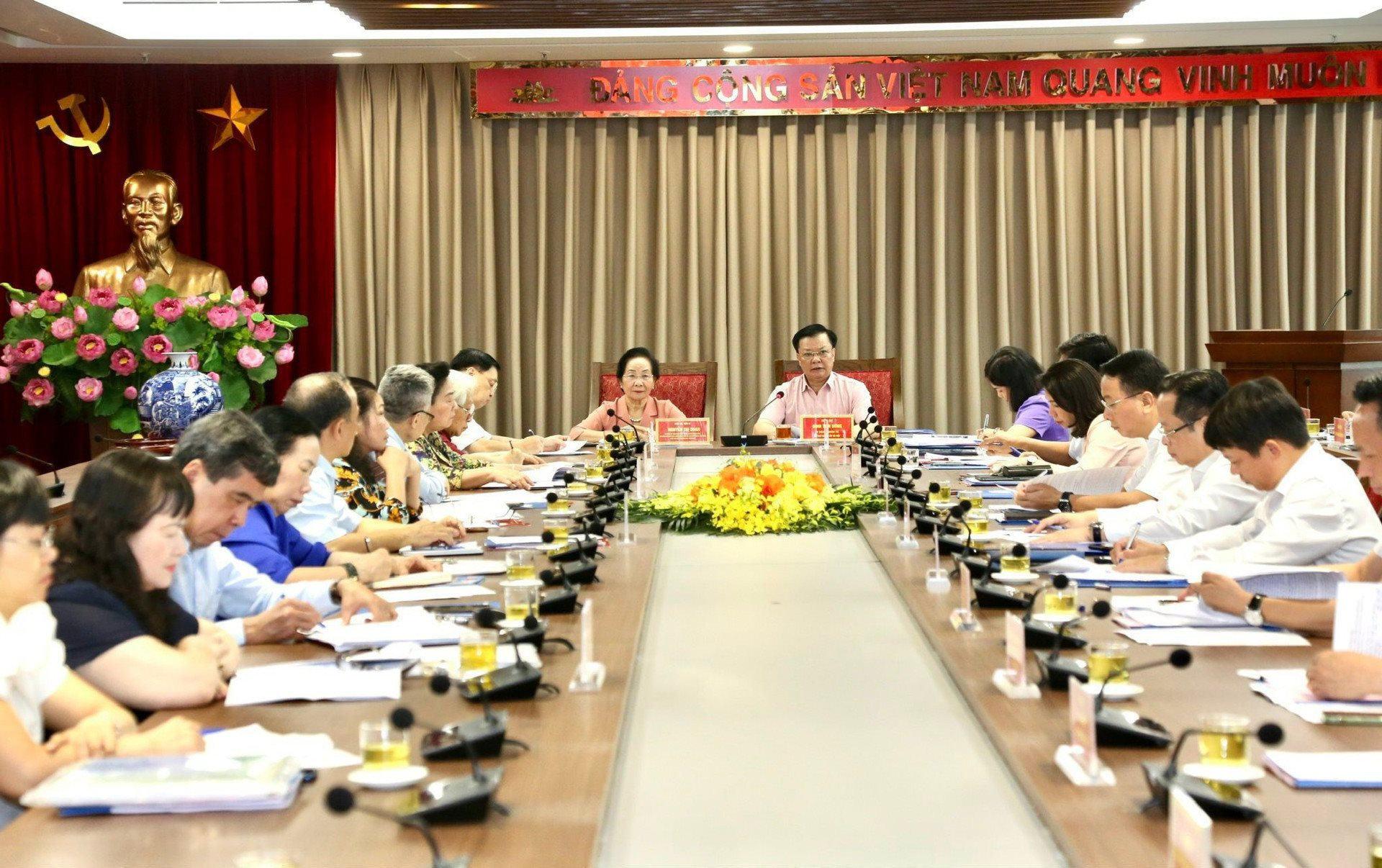 Tập trung xây dựng xã hội học tập gắn với xây dựng văn hóa, xây dựng con người Hà Nội