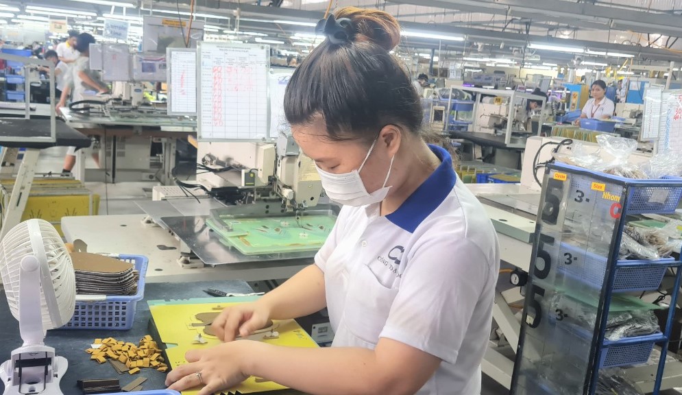 Đổi mới hoạt động để chăm lo cho người lao động
