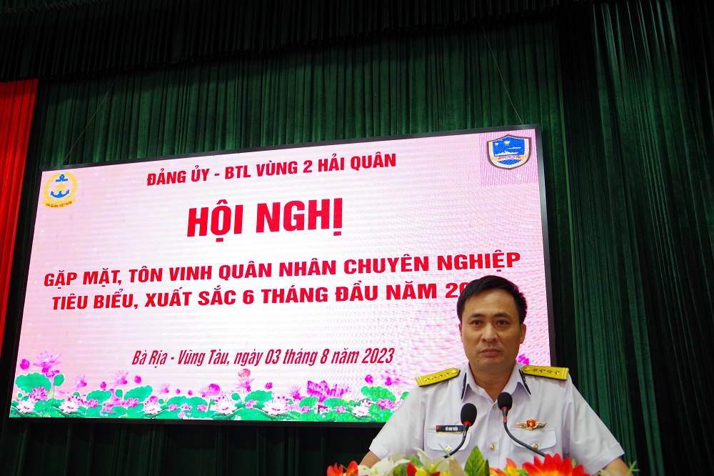Vùng 2 Hải quân tôn vinh quân nhân chuyên nghiệp tiêu biểu xuất sắc