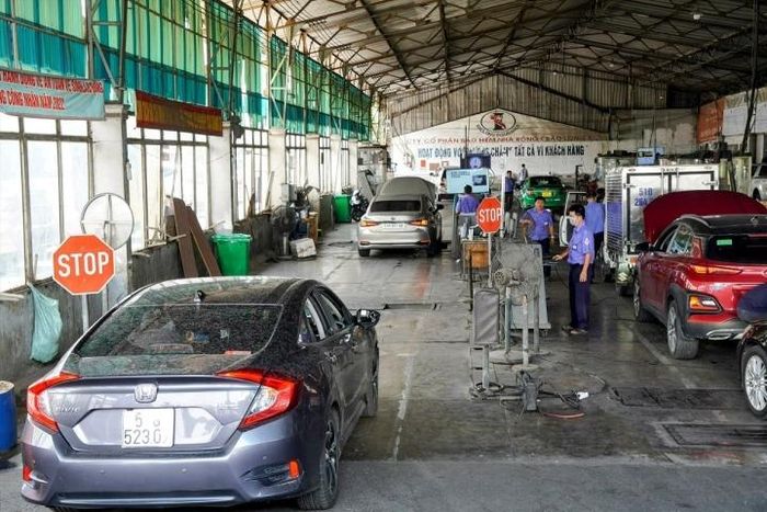 Quá hạn đăng kiểm ô tô 1 ngày có bị phạt không