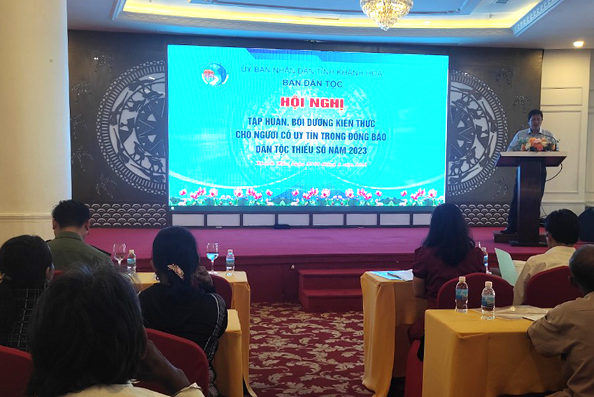 Khánh Hòa Bồi dưỡng kiến thức cho gần 100 người có uy tín trong đồng bào dân tộc thiểu số