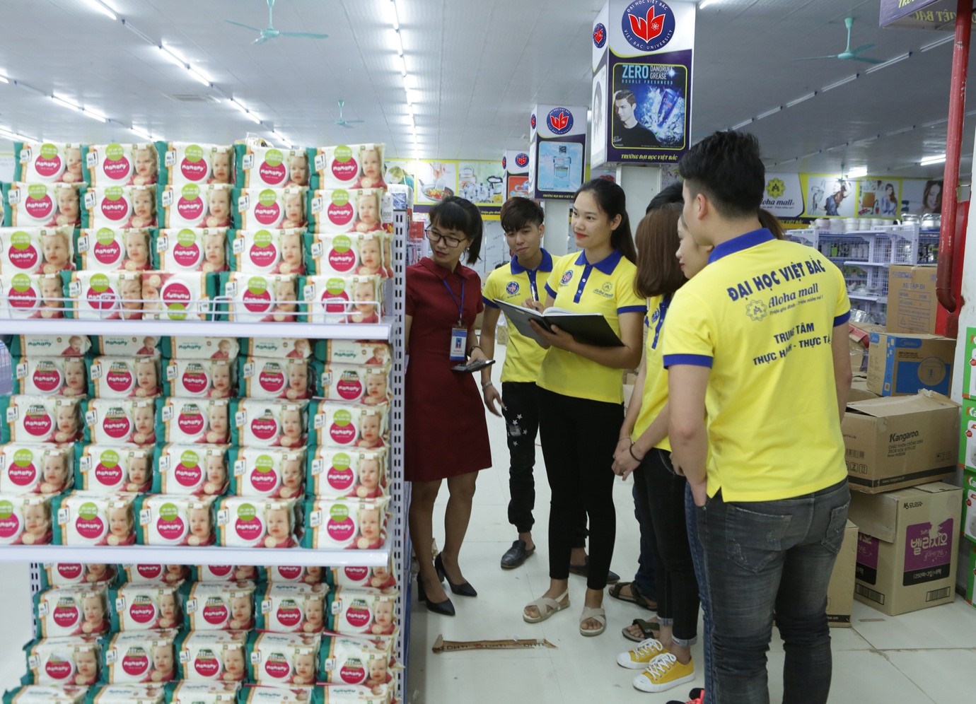 Đào tạo nghề kết hợp với kinh doanh, phát triển kinh tế