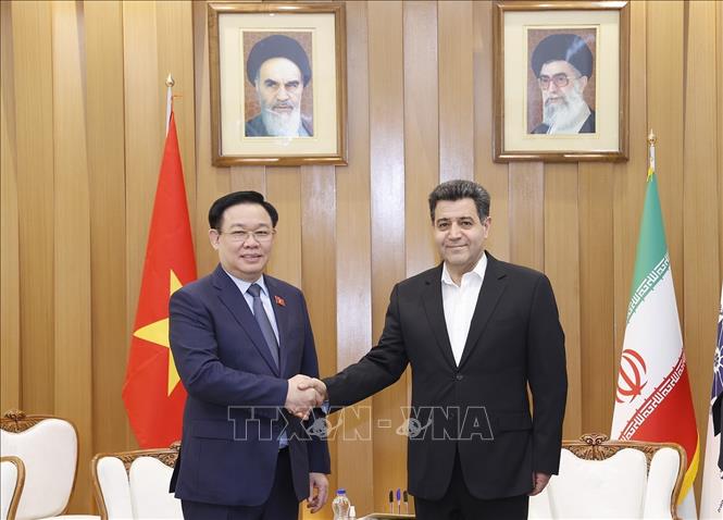 Chủ tịch Quốc hội tiếp Chủ tịch Phòng Thương mại, Công nghiệp, Mỏ và Nông nghiệp Iran

​