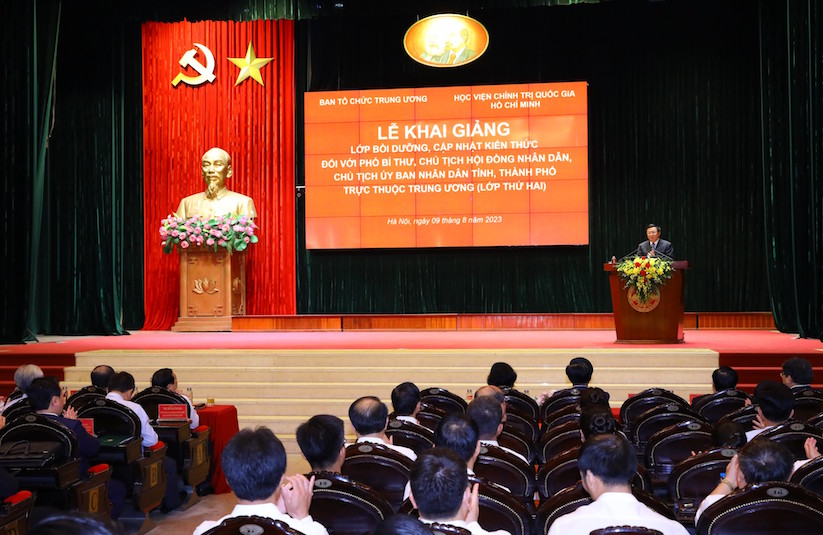 Bồi dưỡng, cập nhật kiến thức cho 44 phó bí thư, chủ tịch HĐND, UBND tỉnh, thành phố