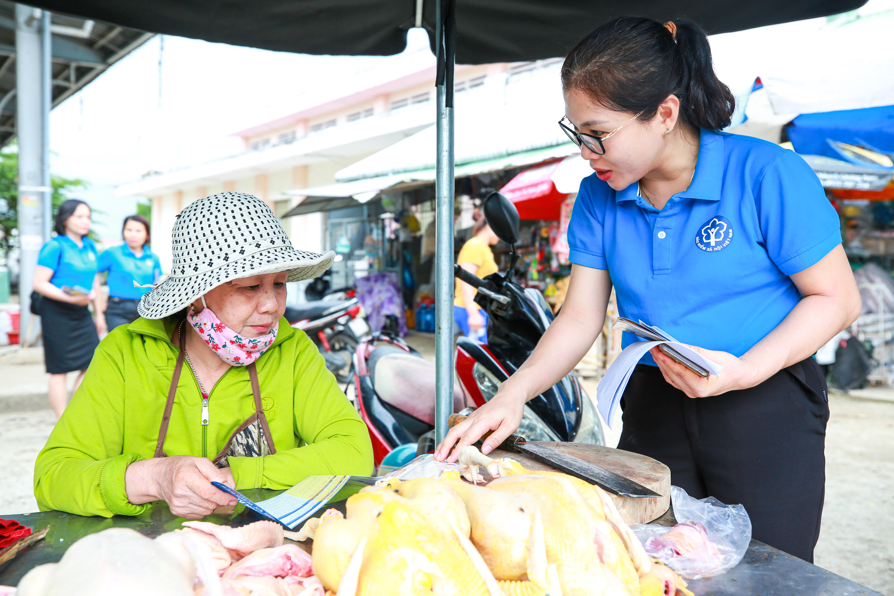 Bưu điện Quảng Nam Cánh tay nối dài thực hiện các chính sách BHXH