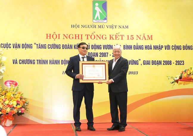 Tăng cường đoàn kết, chủ động vươn lên, bình đẳng hòa nhập với cộng đồng