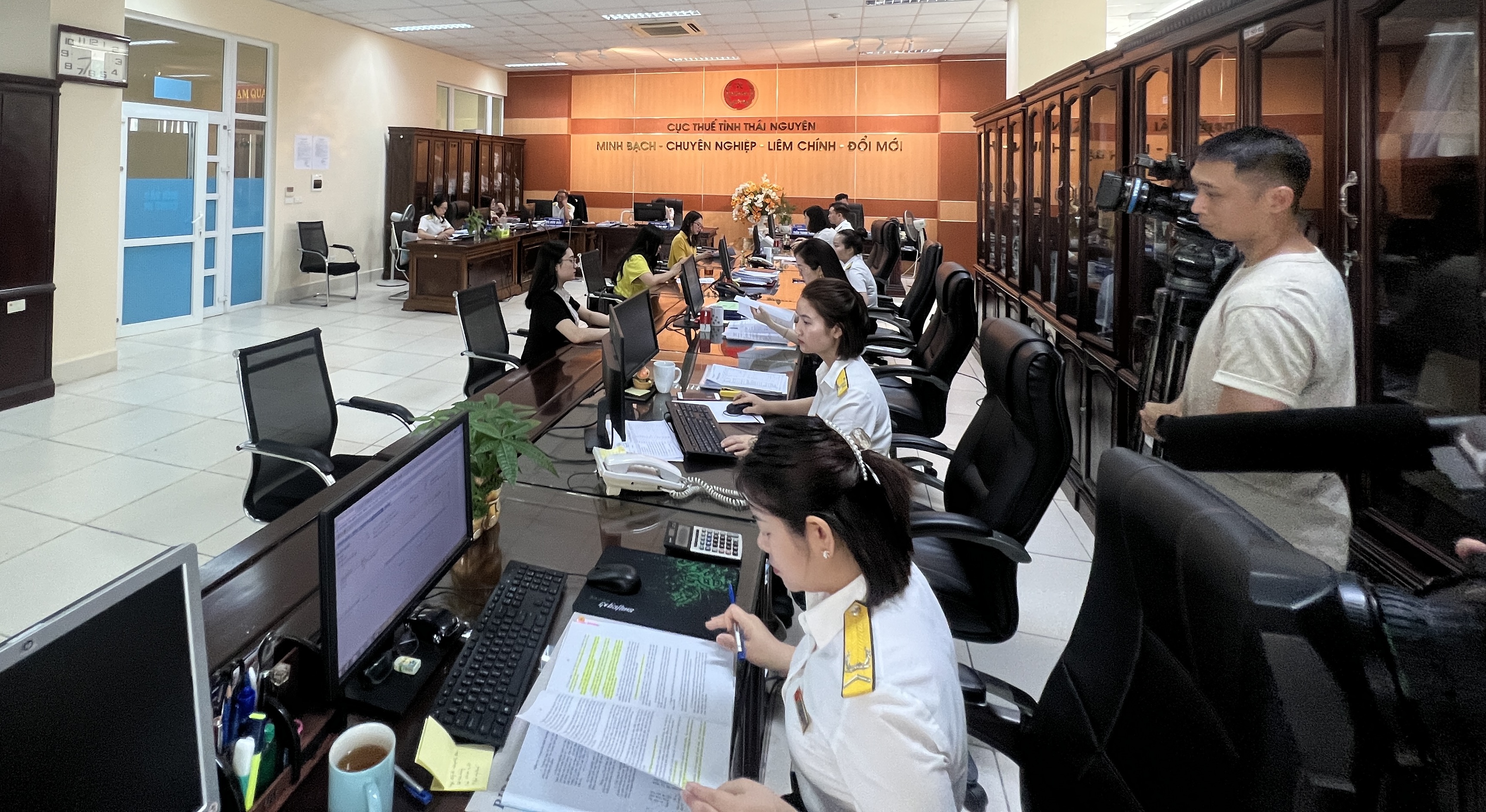 Ngành Thuế đẩy mạnh giải quyết hồ sơ hoàn thuế giá trị gia tăng