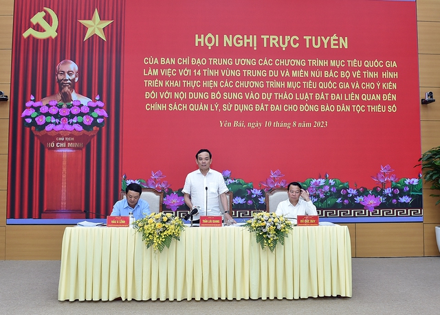 Phấn đấu giải ngân các Chương trình MTQG đạt ít nhất 90 vốn của năm 2023