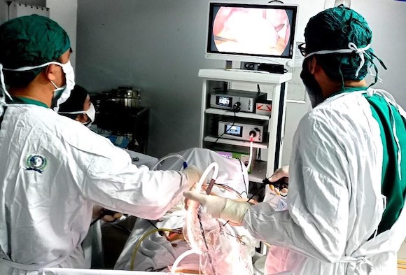 Cắt khối u nang buồng trứng kích thước lớn tại BV đa khoa thị xã Kỳ Anh